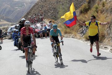 Miguel Ángel López y Alberto Contador. 