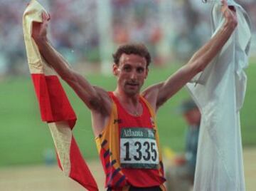 Fermín Cacho tras ganar la medalla de plata en los JJOO de Atlanta 1996.