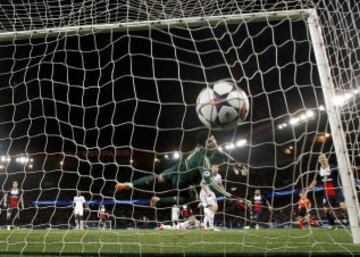 Gol de Lavezzi. 1-0.