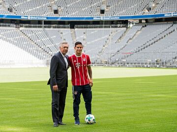 First day at Bayern Munich for James Rodríguez.