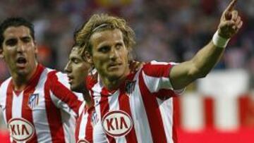 Forlán acerca la Champions