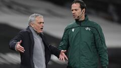 Mou: "Qué pena que no haya entrevistas a los árbitros, ¿no?"