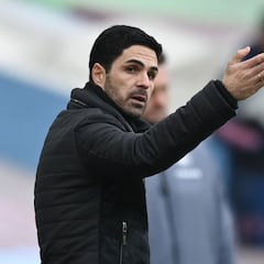 Arteta denuncia acoso a su familia en redes sociales