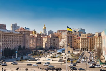 Comida: desde las 13:00 hasta las 15:00 horas | Cena: desde las 19:00 hasta las 20:00 horas. En la foto, una panor¨¢mica de la ciudad de Kiev.