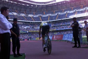 La Vuelta entró en el Santiago Bernabéu en 2002.