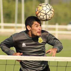 Arquero de San Luis defiende su arriesgado juego con los pies