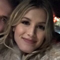 Bouchard cumplió la apuesta de la Super Bowl con su cita