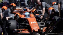 Fernando Alonso con su McLaren esta temporada.