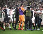 Roldán expulsa 5 jugadores en pelea en Universitario - Corinthians