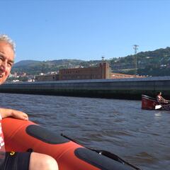 Arenal, seleccionador de triatlón, se mide al equipo femenino de traineras de ‘La Tomatera’