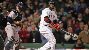 BOSTON - OCTOBER 17:  David Ortiz #34 hits the game winning two-run home run against the New York Yankees in the twelth inning during game four of the American League Championship Series on October 17, 2004 at Fenway Park in Boston, Massachusetts.  (Photo by Doug Pensinger/Getty Images) *** Local Caption *** David Ortiz