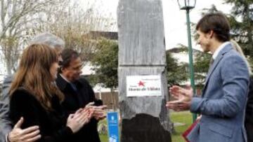 El marido de De Villota dice que la piloto "sigue siendo una guía"