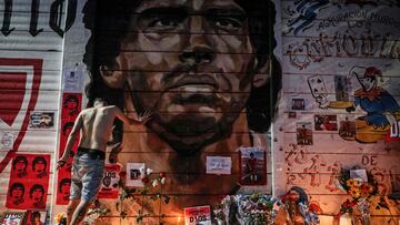 Mural en honor a Maradona.