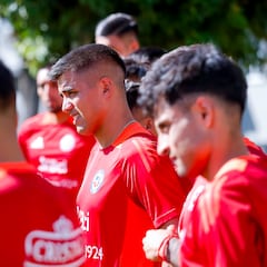 “Mandaron un par de ofertas y el club las rechazó; es un orgullo que vengan por mí”