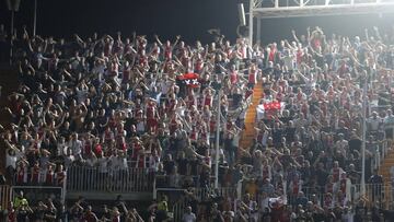 Afición del Ajax en Mestalla.