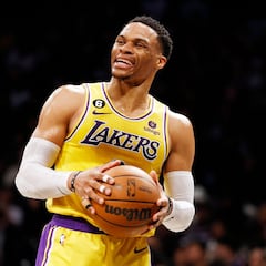 What milestone did the Lakers’ Russell Westbrook achieve in the 121-104 loss to the Brooklyn Nets?