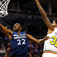 Ni 52 puntos de D'Angelo sirven para que ganen los Warriors