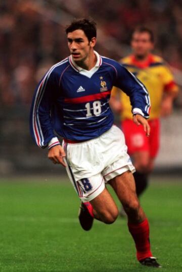 Robert Pires: Francia era el actual campeón del mundo y fue el rival para la despedida de IVán Zamorano. Ese equipo vino con todas sus figuras, entre ella el ex ídolo del Arsenal.