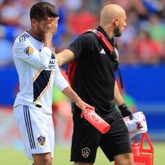 Lesión de Jona dos Santos no es grave; respiran LA Galaxy y El Tri