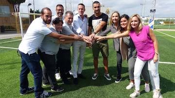 Asenjo, padrino. El guardameta del Villarreal apadrinó el torneo cuando fue anunciado en Vila-real.