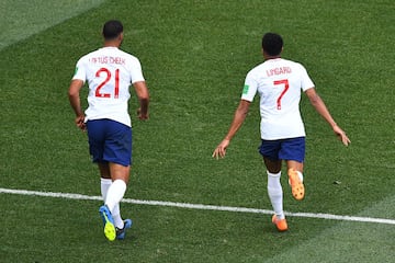 Una jugada de Lingard haciéndose una pared con Sterling y el volante la pegó a la escuadra panameña.