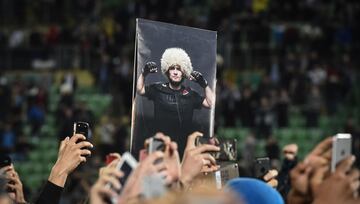 Khabib receives hero's welcome on return to Dagestan