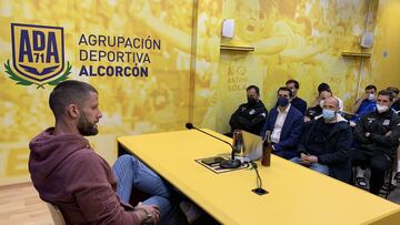 Dani Jim&eacute;nez en la rueda de prensa de su despedida como jugador del Alcorc&oacute;n.