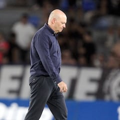 Mel empeora los números de su primera etapa