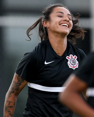 Liana y el fútbol brasileño: "Es muy cheveré porque es una combinación entre nuestro fútbol, que es de mucho toque, pero más rápido, más fuerte".