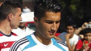 <b>TRISTE. </b>Sahin ya no bromea con sus amigos Özil y Khedira.