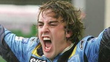 <b> UN AÑO INOLVIDABLE. </b> El piloto asturiano es, para los lectores de la revista "F1 Racing", el hombre del año.