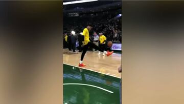 2,11m y hace esto con los pies: atentos a la calidad de Antetokounmpo