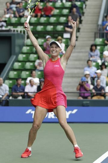 Caroline Wozniacki celebra su victoria.