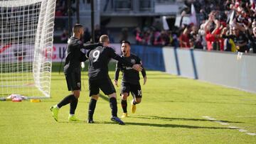 Wayne Rooney y Luciano Acosta meten al DC United a playoffs