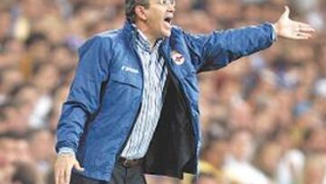 <b>FIN DEL CAMINO. </b>Javier Irureta no seguirá en el banquillo del Depor. Deportivo otro año más.