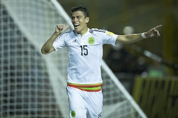 En 2018, Héctor Moreno al no tener minutos con la Roma, emigró a la Real Sociedad.