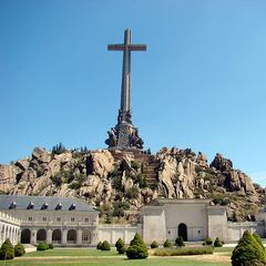 ¿Dónde está el Valle de los Caídos, quiénes están enterrados y por qué ahora se llama Cuelgamuros?