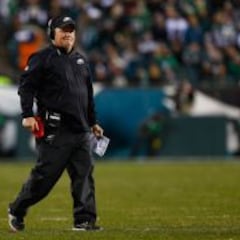 ¿Volverá Chip Kelly a la NCAA tras su irregular campaña?