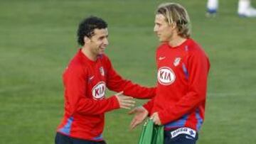 <strong>JUGARÁ.</strong> Forlán estará ante el Levante a pesar de retirarse del entrenamiento vespertino de hoy.