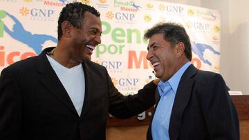 Reinoso y Carlos Santos, en disgusto por la llegada de La Volpe al América