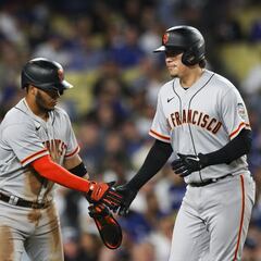 Giants vencen a Dodgers tras 11 entradas