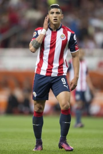 Llegó a las Chivas la temporada pasada ya con el certamen iniciado. Ahora, una vez que hizo pretemporada y conoce a sus compañeros, podría demostrar por qué el Rebaño pagó una millonada por él.
