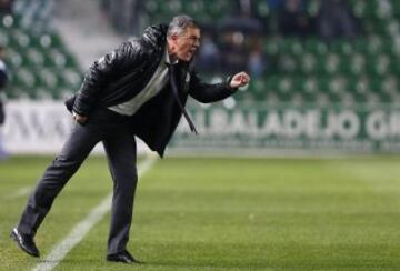 El entrenador del Levante Lucas Alcaraz.