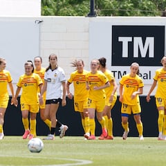 El Barça acaba la liga invicto y Graham pichichi