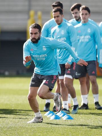 Carvajal regresa ante el Valencia, una vez recuperado de su lesi¨®n.