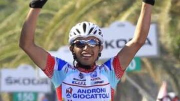 Rubiano gana en solitario y Malori se enfunda la maglia