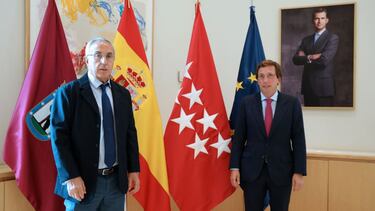Reunión entre el alcalde de Madrid y el presidente del COE.