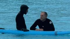 Primeras imágenes de Pharrell Williams surfeando en su piscina de olas