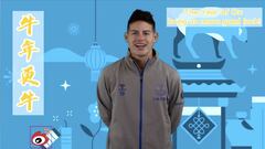 James se pasa al mandarín para celebrar el año nuevo chino