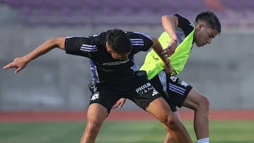 Otro jugador se va de Colo Colo: este club del fútbol chileno busca ficharlo